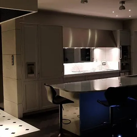 Platinum B Tower Master Corner 114sqm 14th Floor *