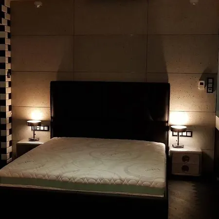 Platinum B Tower Master Corner 114sqm 14th Floor *