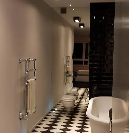 Platinum B Tower Master Corner 114sqm 14th Floor *